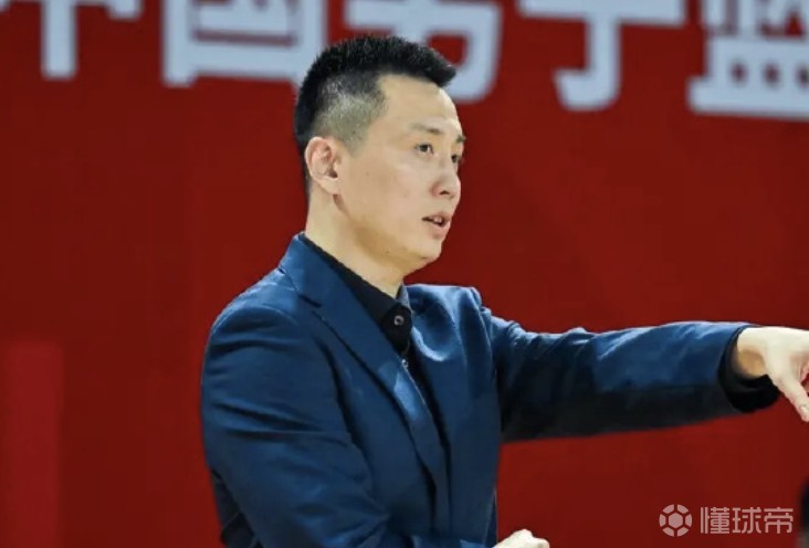 卢伟：年后第一场大家状态并非最佳，李添荣复出表现完美