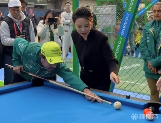 跨界，“头哥”阿隆索与潘晓婷及男篮名宿杨鸣、刘炜互动